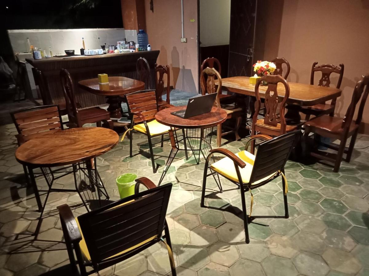Makers Guesthouse Siem Reap Bagian luar foto