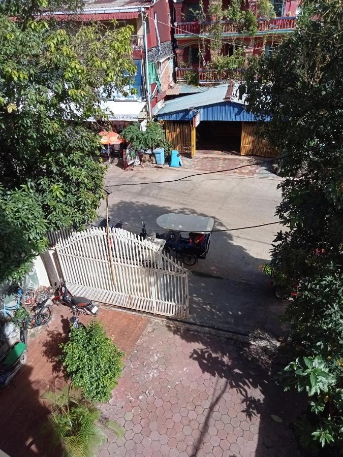 Makers Guesthouse Siem Reap Bagian luar foto