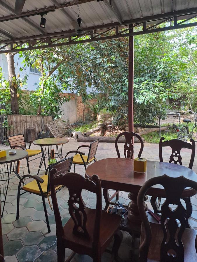 Makers Guesthouse Siem Reap Bagian luar foto